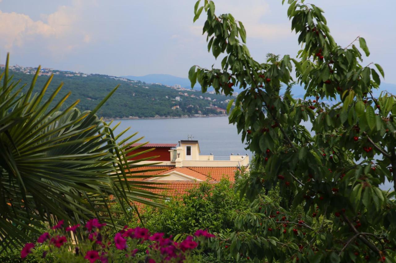 Apartman Carmen Volosko Opatija Luaran gambar